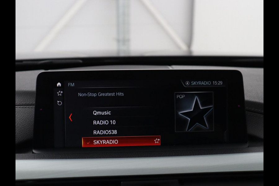 BMW 4 Serie Coupé 418i High Executive M-sport | Stoelverwarming | Leder | Cruise control | Park assist | Sfeerverlichting | Climate control | Navigatie |