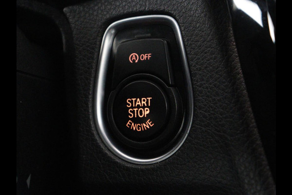 BMW 4 Serie Coupé 418i High Executive M-sport | Stoelverwarming | Leder | Cruise control | Park assist | Sfeerverlichting | Climate control | Navigatie |