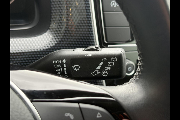 Volkswagen up! 1.0 | Cruise control | Camera | Climate control | Getinte ramen |