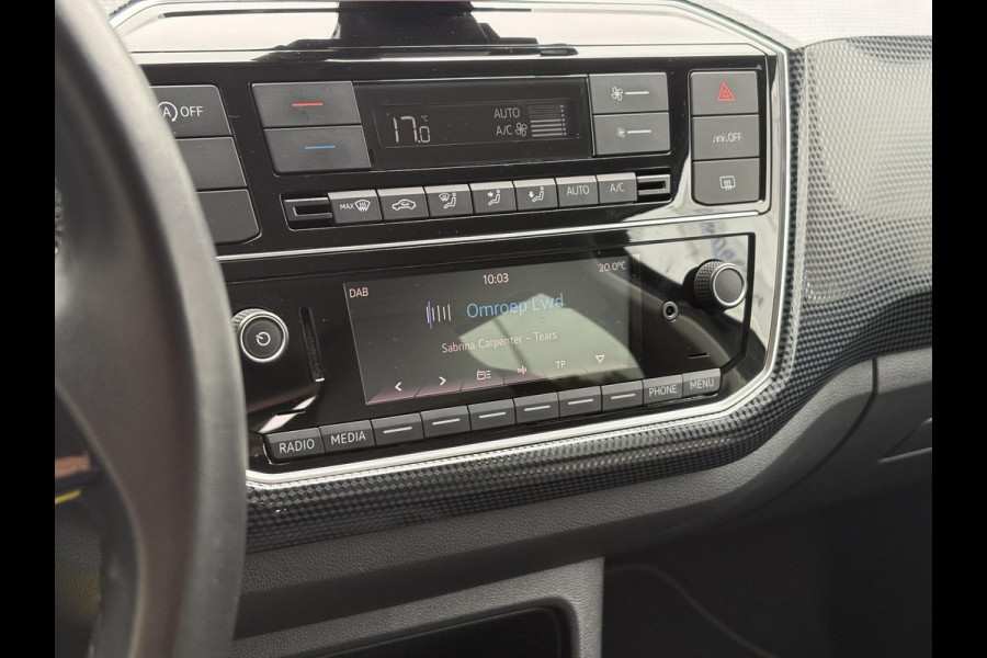 Volkswagen up! 1.0 | Cruise control | Camera | Climate control | Getinte ramen |