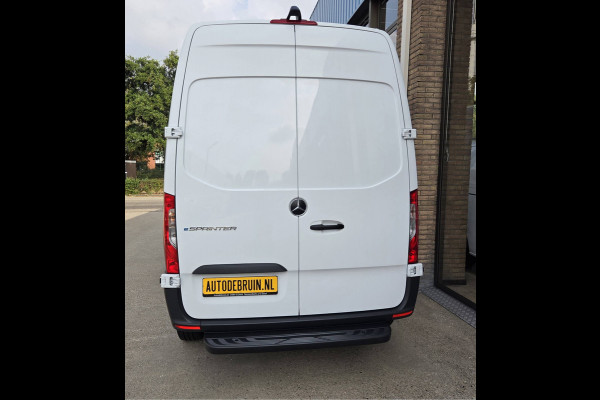Mercedes-Benz eSprinter eSprinter L2H2 55 kWh Airco Achteruitrijcamera 270 gr doordraai deuren