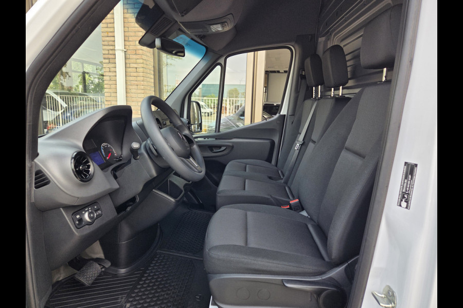 Mercedes-Benz eSprinter eSprinter L2H2 55 kWh Airco Achteruitrijcamera 270 gr doordraai deuren