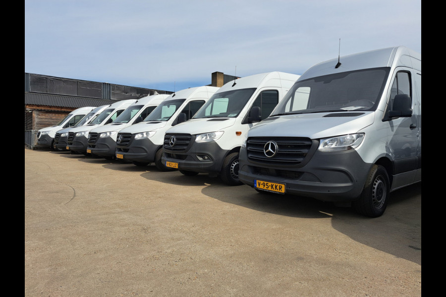 Mercedes-Benz eSprinter eSprinter L2H2 55 kWh Airco Achteruitrijcamera 270 gr doordraai deuren