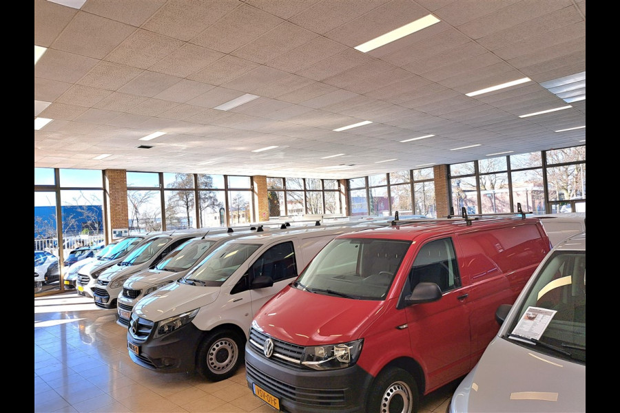 Mercedes-Benz eSprinter eSprinter L2H2 55 kWh Airco Achteruitrijcamera 270 gr doordraai deuren