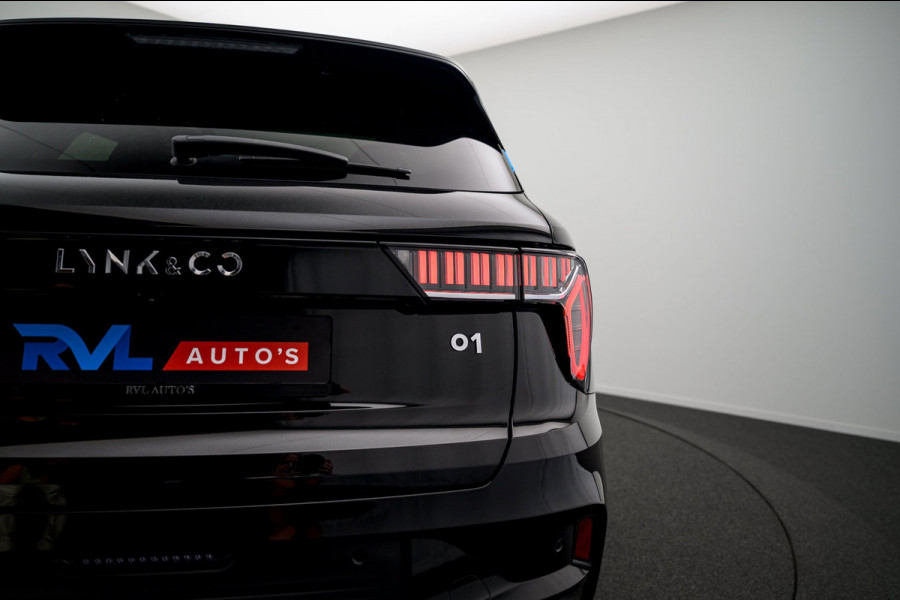 Lynk & Co 01 1.5 261PK Plug-in Hybrid * 360° Camera* Pano/dak Apple/Carplay Adaptive/Cruise