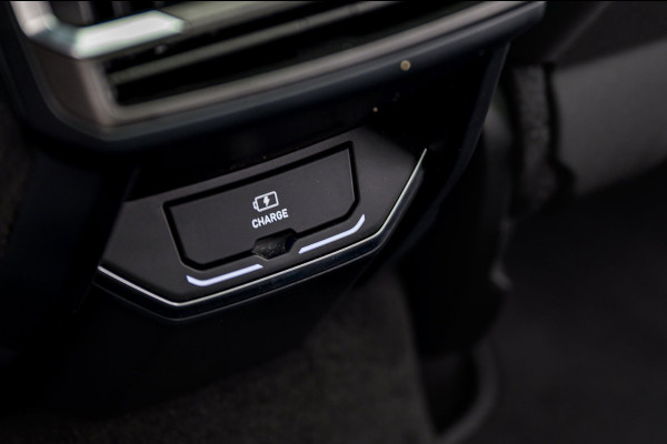 Lynk & Co 01 1.5 261PK Plug-in Hybrid * 360° Camera* Pano/dak Apple/Carplay Adaptive/Cruise