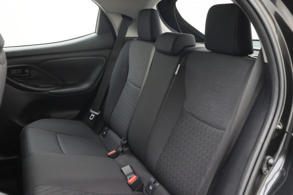 Toyota Yaris 1.5 Hybrid Dynamic Climate, ACC, Camera, Apple Carplay, DAB, LED, Elektrisch Pakket, 16''