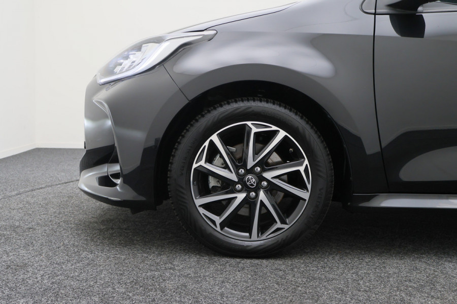 Toyota Yaris 1.5 Hybrid Dynamic Climate, ACC, Camera, Apple Carplay, DAB, LED, Elektrisch Pakket, 16''