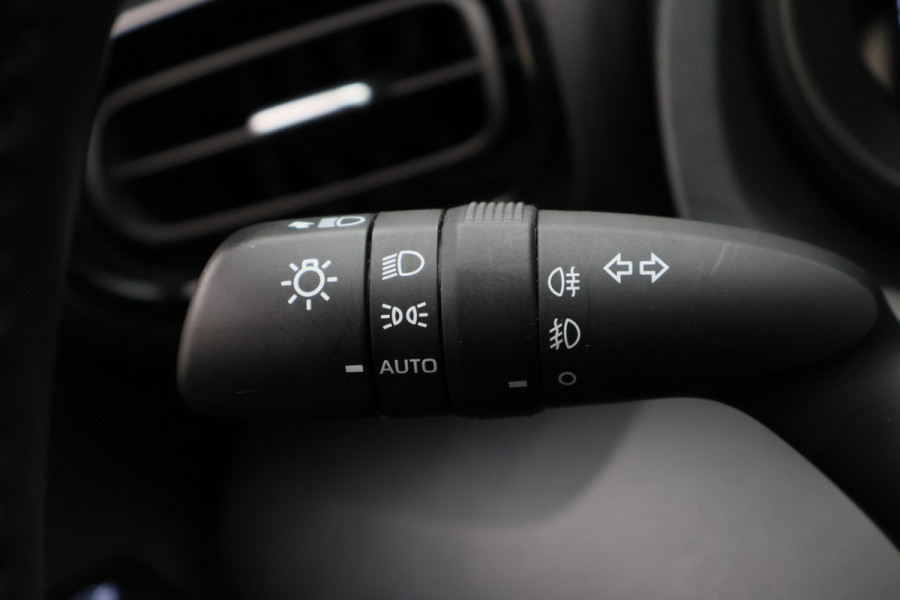 Toyota Yaris 1.5 Hybrid Dynamic Climate, ACC, Camera, Apple Carplay, DAB, LED, Elektrisch Pakket, 16''