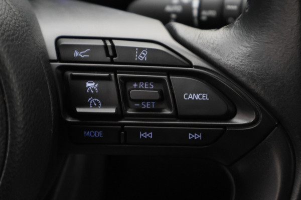 Toyota Yaris 1.5 Hybrid Dynamic Climate, ACC, Camera, Apple Carplay, DAB, LED, Elektrisch Pakket, 16''