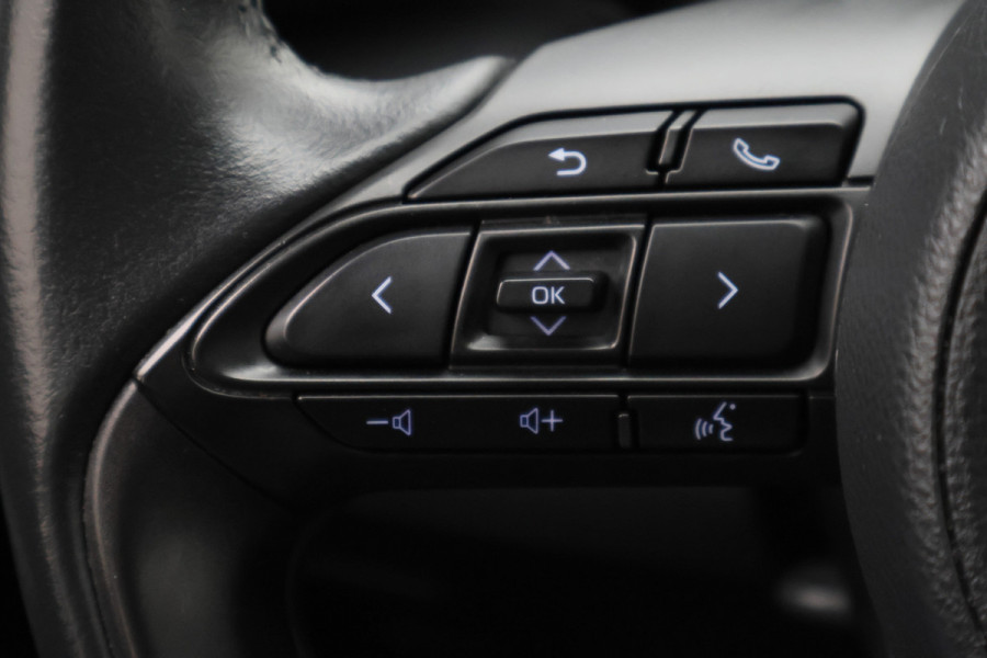 Toyota Yaris 1.5 Hybrid Dynamic Climate, ACC, Camera, Apple Carplay, DAB, LED, Elektrisch Pakket, 16''