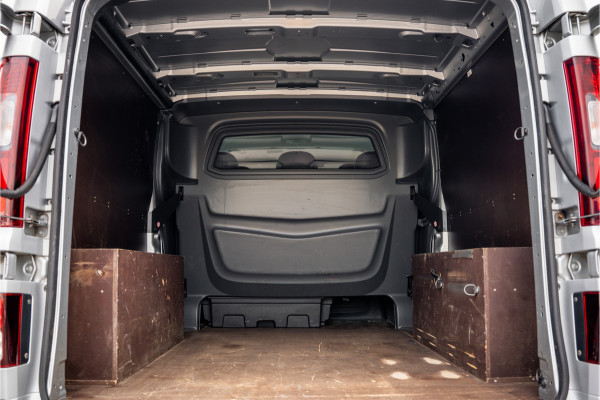 Opel Vivaro 1.6 CDTI L2H1 | DC 5-Zits | LED | Camera | Airco | Trekhaak