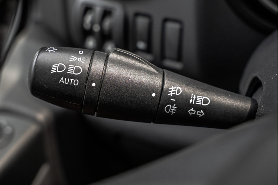 Opel Vivaro 1.6 CDTI L2H1 | DC 5-Zits | LED | Camera | Airco | Trekhaak