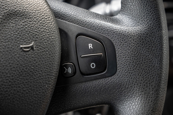 Opel Vivaro 1.6 CDTI L2H1 | DC 5-Zits | LED | Camera | Airco | Trekhaak