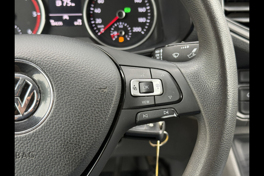 Volkswagen Crafter 30 2.0 TDI 177PK L3H3 | Adapt. cruisec. | Trekhaak | Carplay | Navi | Camera