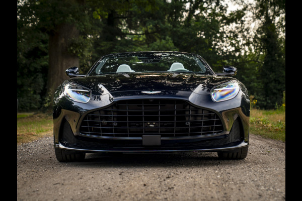 Aston Martin DB12 Volante 4.0 V8 | Bowers & Wilkins
