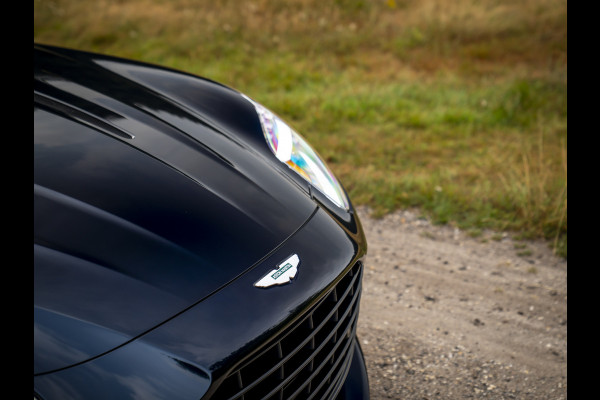 Aston Martin DB12 Volante 4.0 V8 | Bowers & Wilkins