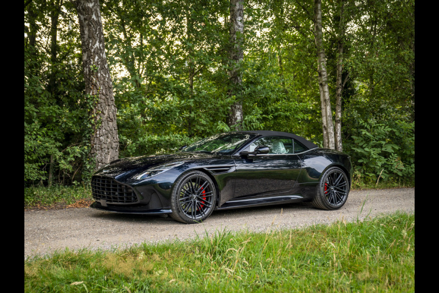 Aston Martin DB12 Volante 4.0 V8 | Bowers & Wilkins