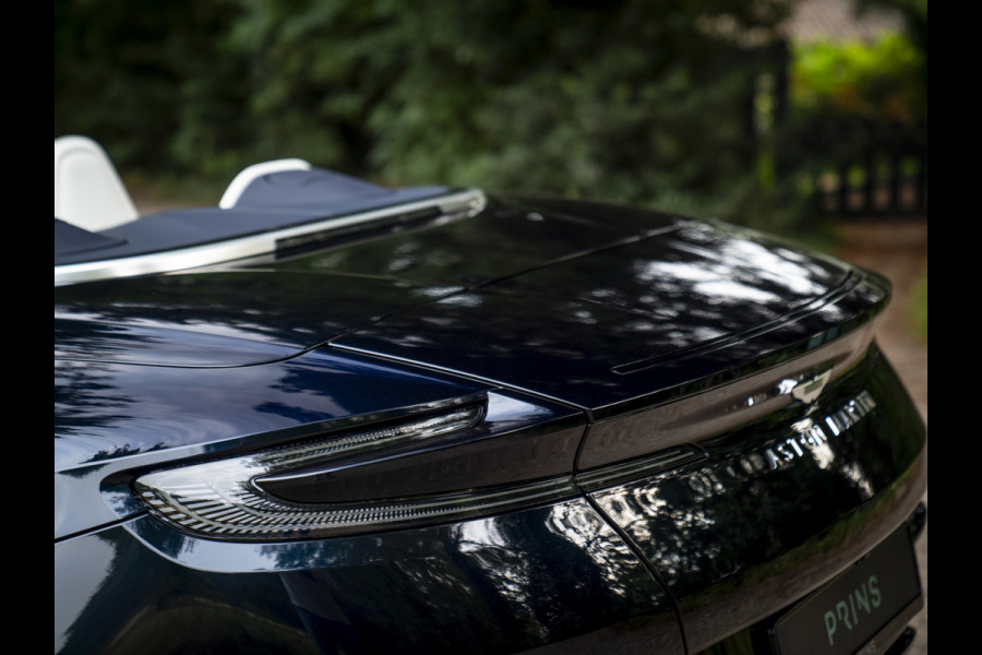 Aston Martin DB12 Volante 4.0 V8 | Bowers & Wilkins