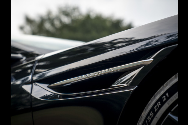 Aston Martin DB12 Volante 4.0 V8 | Bowers & Wilkins