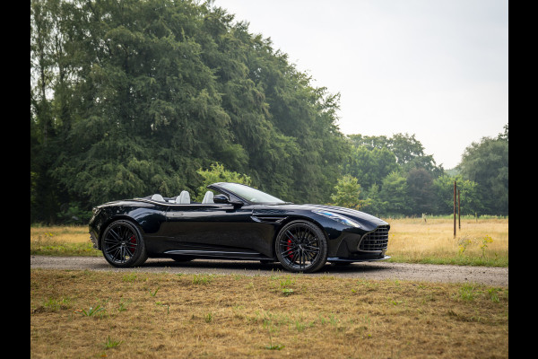 Aston Martin DB12 Volante 4.0 V8 | Bowers & Wilkins