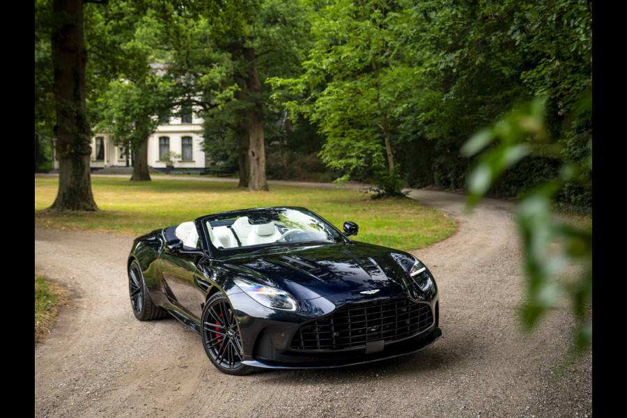 Aston Martin DB12 Volante 4.0 V8 | Bowers & Wilkins