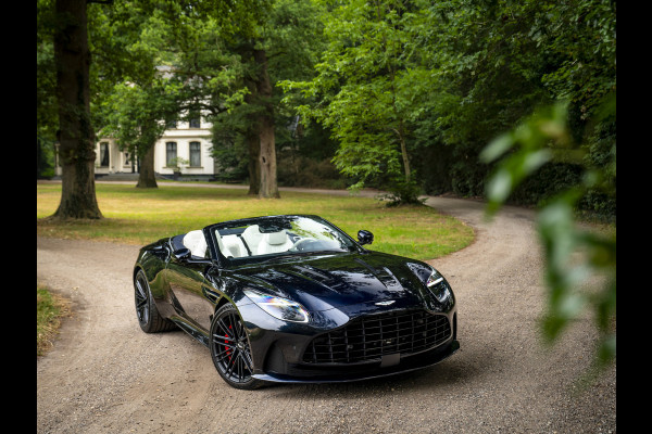 Aston Martin DB12 Volante 4.0 V8 | Bowers & Wilkins