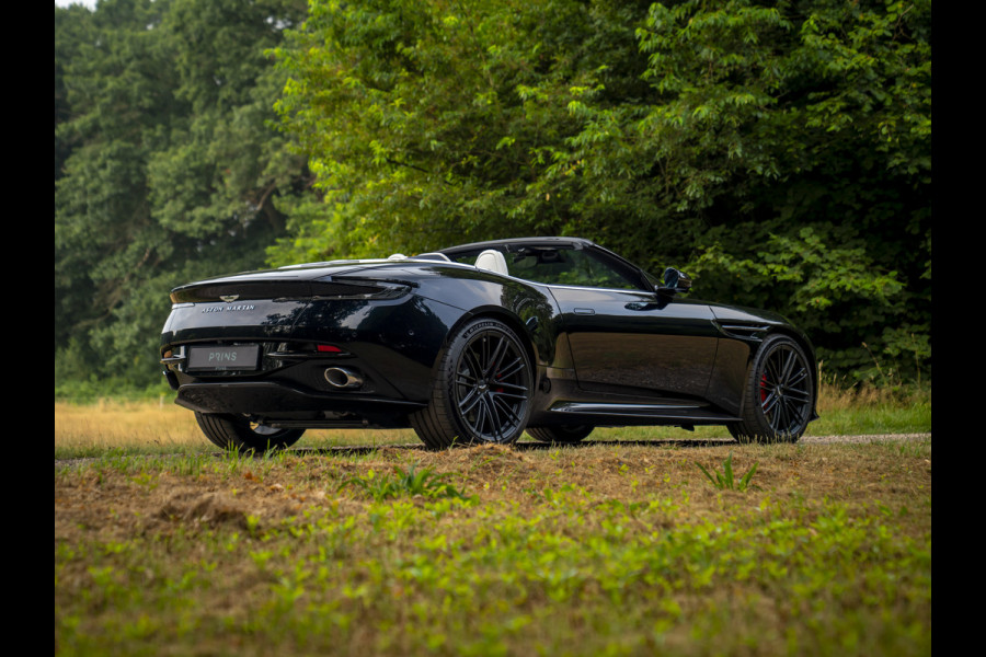 Aston Martin DB12 Volante 4.0 V8 | Bowers & Wilkins