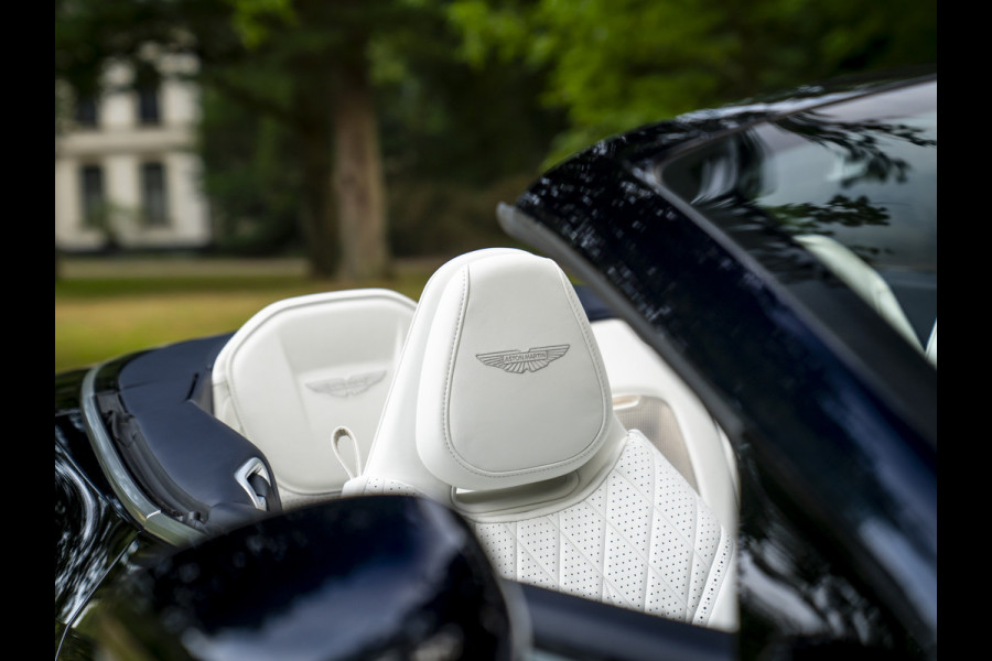 Aston Martin DB12 Volante 4.0 V8 | Bowers & Wilkins