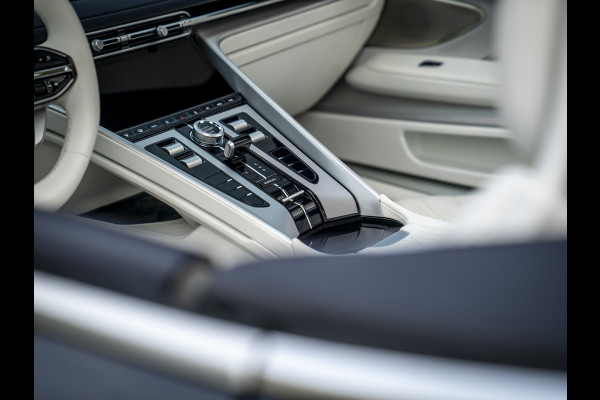 Aston Martin DB12 Volante 4.0 V8 | Bowers & Wilkins