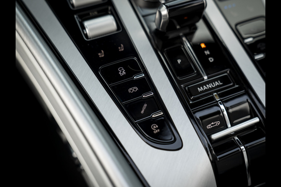 Aston Martin DB12 Volante 4.0 V8 | Bowers & Wilkins