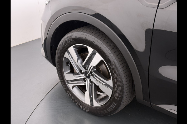 Kia Sorento 1.6T-GDI 230PK Hybrid Aut. 7-Persoons Adap.Cruise Leder Panoramadak Bose®-Audio Stuur+Stoel+Achterbank Verwarming Elek.Stoelen A Elek.Achterklep Keyless Ecc Navi Camera Pdc Privacy Glas Lmv 19" Led DAB Isofix 1e Eigenaar 1.650KG Trekgewicht Origineel Nederlandse Auto