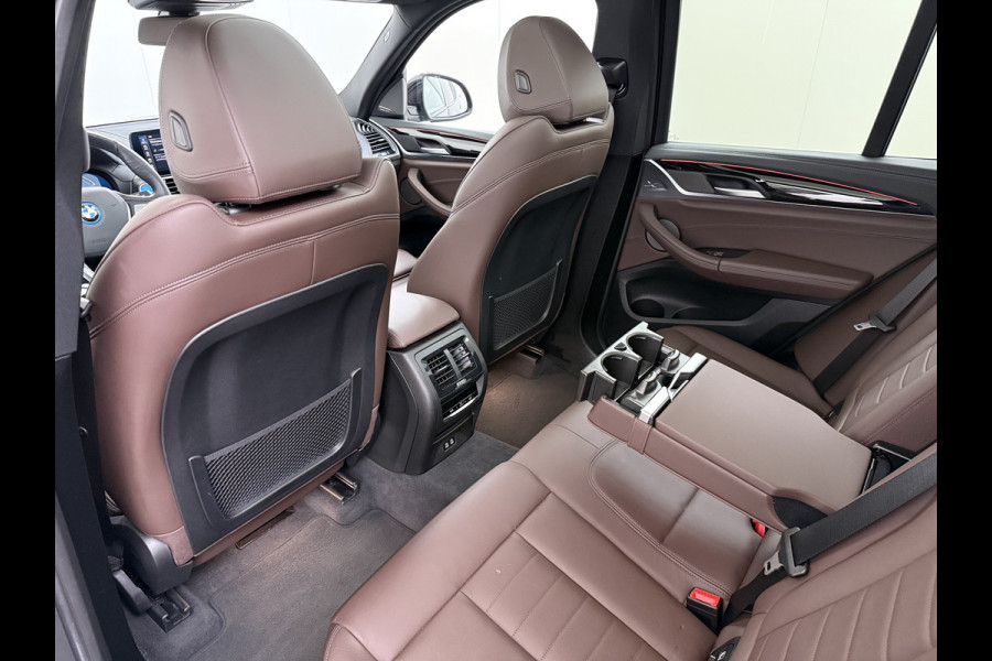 BMW iX3 High Executive 80kWh SOH 96% Panoramadak Sportstoelen Adap.Cruise Harman&Kardon® 360°Camera Head-Up Display Wireless Appel Carpl Elek.Stoelen Memory Stoelverwarming Elek.Achterklep Lmv 20" Privacy Glas DAB Adap.Led Keyless 1e Eigenaar Dealeronderhouden Origineel Nederlandse BMW