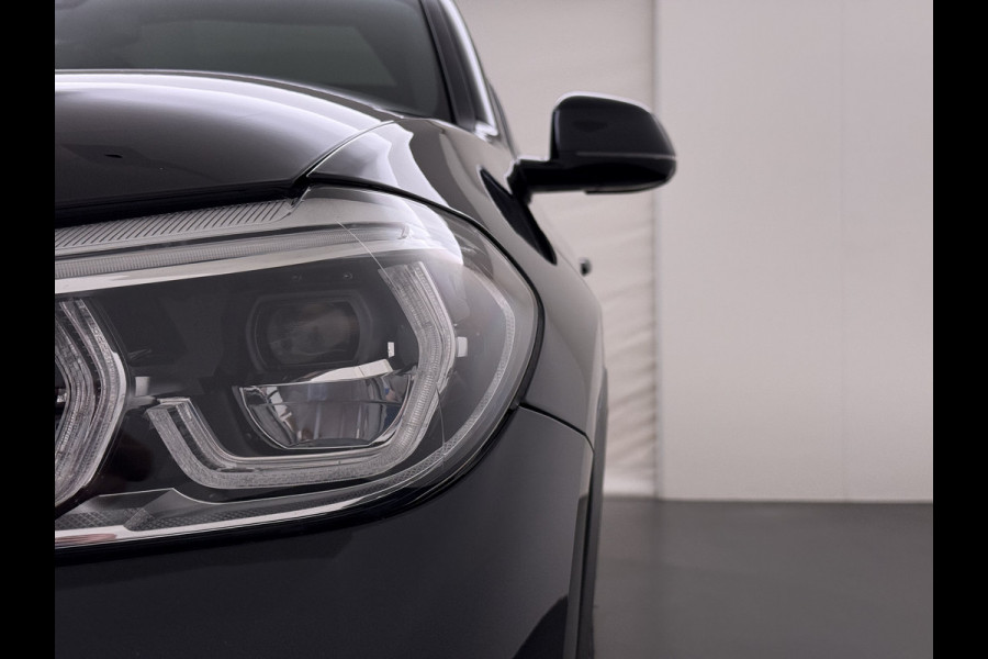 BMW iX3 High Executive 80kWh SOH 96% Panoramadak Sportstoelen Adap.Cruise Harman&Kardon® 360°Camera Head-Up Display Wireless Appel Carpl Elek.Stoelen Memory Stoelverwarming Elek.Achterklep Lmv 20" Privacy Glas DAB Adap.Led Keyless 1e Eigenaar Dealeronderhouden Origineel Nederlandse BMW