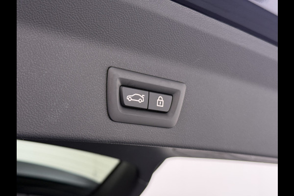 BMW iX3 High Executive 80kWh SOH 96% Panoramadak Sportstoelen Adap.Cruise Harman&Kardon® 360°Camera Head-Up Display Wireless Appel Carpl Elek.Stoelen Memory Stoelverwarming Elek.Achterklep Lmv 20" Privacy Glas DAB Adap.Led Keyless 1e Eigenaar Dealeronderhouden Origineel Nederlandse BMW