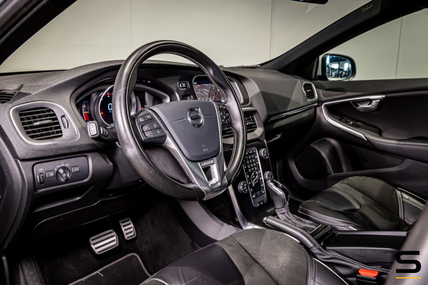 Volvo V40 1.5 T3 Polar+ Sport|R-Design|Cam|Pano|H&K|NAP|2e e