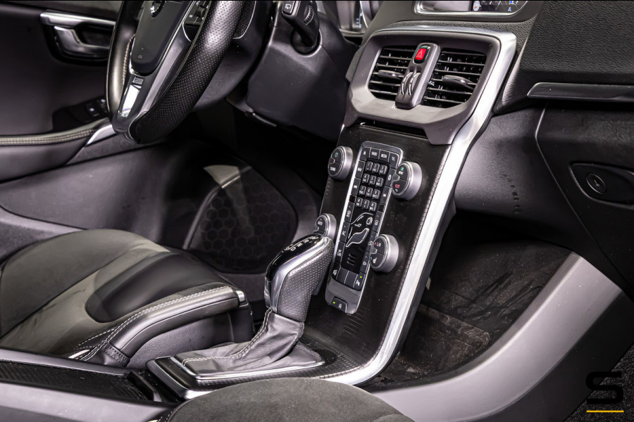 Volvo V40 1.5 T3 Polar+ Sport|R-Design|Cam|Pano|H&K|NAP|2e e