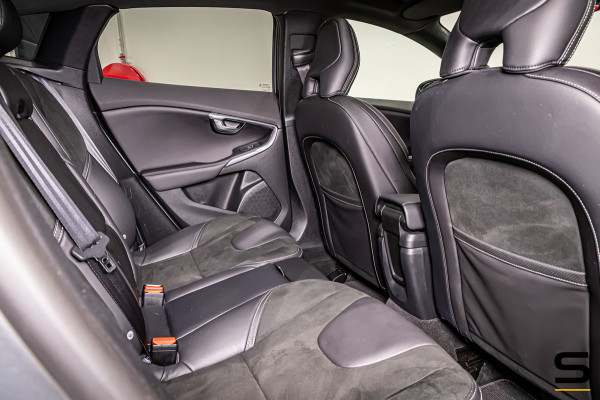 Volvo V40 1.5 T3 Polar+ Sport|R-Design|Cam|Pano|H&K|NAP|2e e