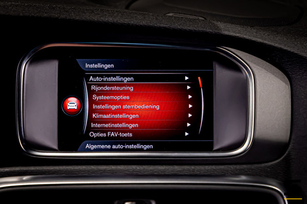 Volvo V40 1.5 T3 Polar+ Sport|R-Design|Cam|Pano|H&K|NAP|2e e