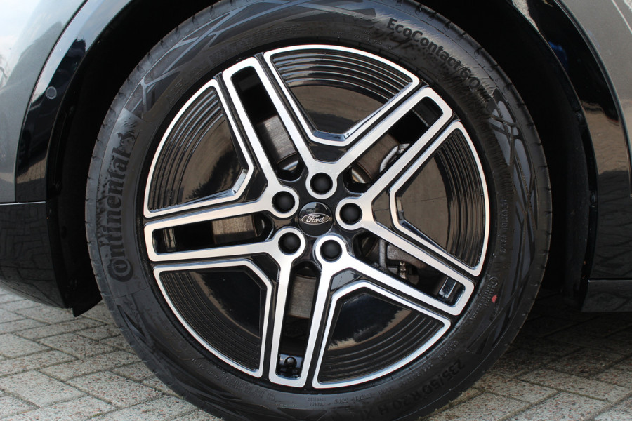 Ford Capri Premium Extended Range RWD 77 kWh | Panoramadak | Leder | Head-up | BLIS | 360 Camera | ACC