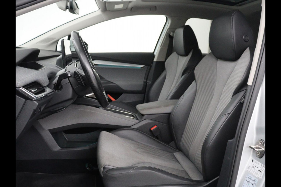 Škoda Enyaq iV 60 | SOH 92,4% | Panoramadak | Stoel/stuur verwarming | Half leder | Adaptive cruise | Carplay | Virtueel dashboard | Sfeerverlichting | Climate control | Camera | Park assist |