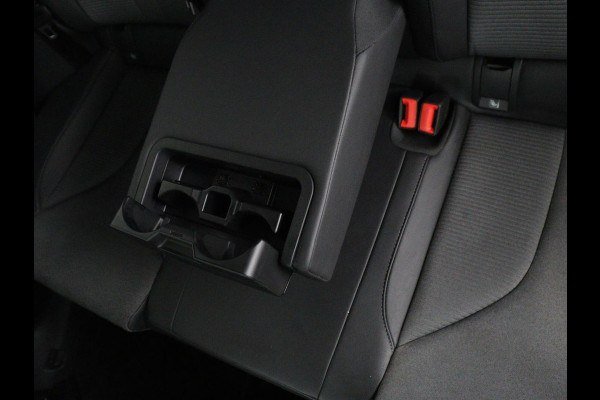 Škoda Enyaq iV 60 | SOH 92,4% | Panoramadak | Stoel/stuur verwarming | Half leder | Adaptive cruise | Carplay | Virtueel dashboard | Sfeerverlichting | Climate control | Camera | Park assist |
