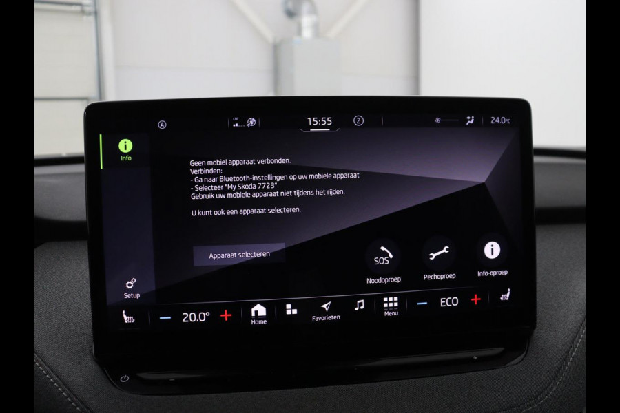 Škoda Enyaq iV 60 | SOH 92,4% | Panoramadak | Stoel/stuur verwarming | Half leder | Adaptive cruise | Carplay | Virtueel dashboard | Sfeerverlichting | Climate control | Camera | Park assist |