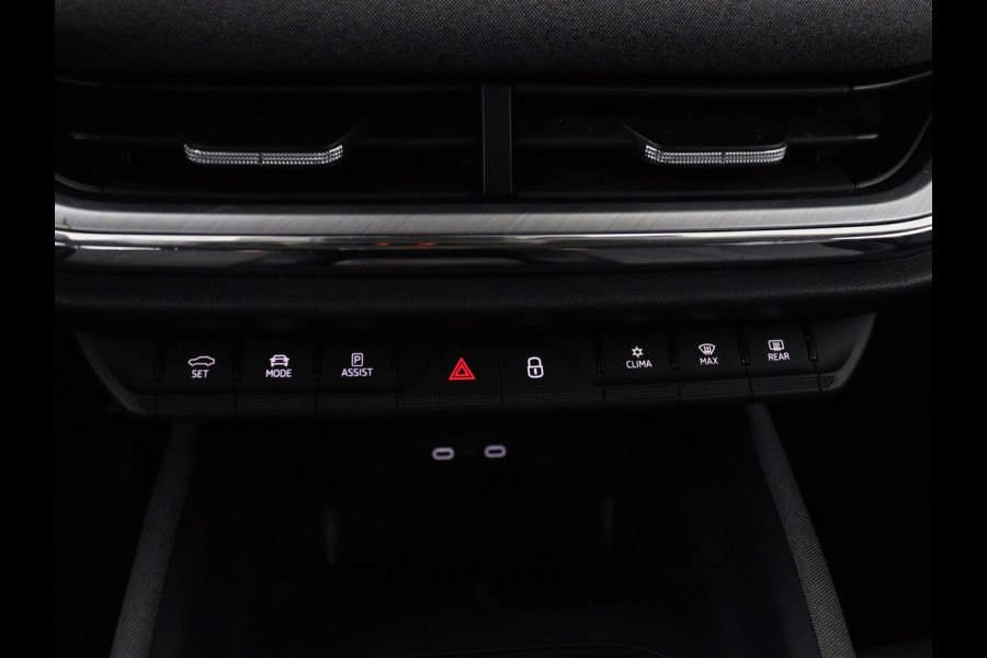 Škoda Enyaq iV 60 | SOH 92,4% | Panoramadak | Stoel/stuur verwarming | Half leder | Adaptive cruise | Carplay | Virtueel dashboard | Sfeerverlichting | Climate control | Camera | Park assist |