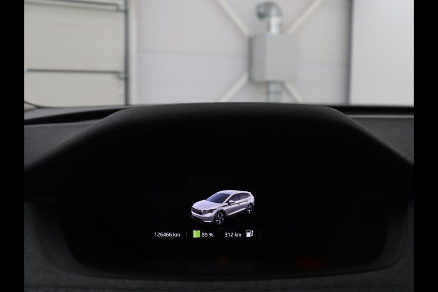 Škoda Enyaq iV 60 | SOH 92,4% | Panoramadak | Stoel/stuur verwarming | Half leder | Adaptive cruise | Carplay | Virtueel dashboard | Sfeerverlichting | Climate control | Camera | Park assist |