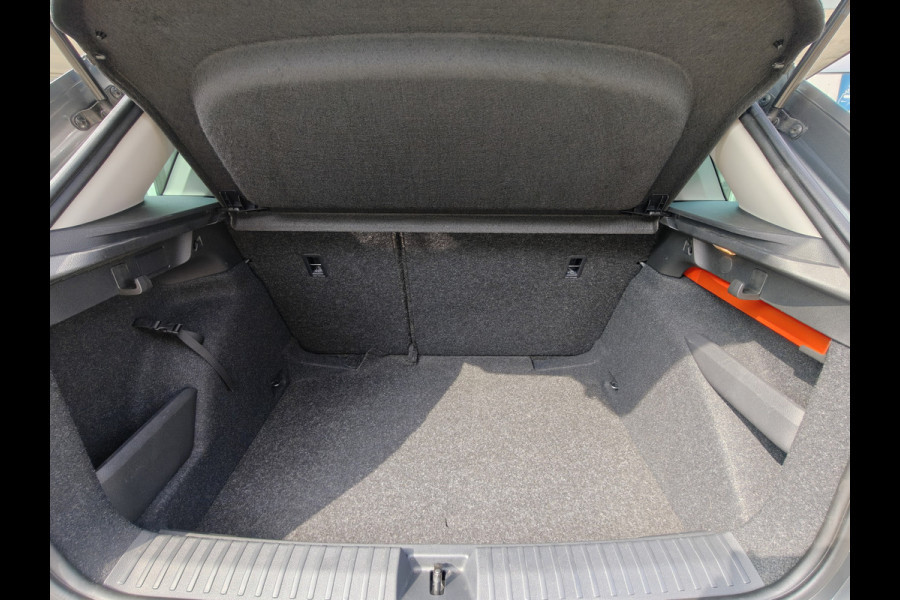 Škoda Kamiq 1.0 TSI Ambition / Trekhaak / Carplay / Cruise Control / DAB / 16'' /