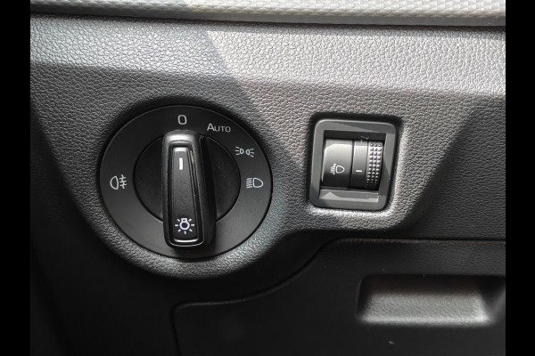 Škoda Kamiq 1.0 TSI Ambition / Trekhaak / Carplay / Cruise Control / DAB / 16'' /