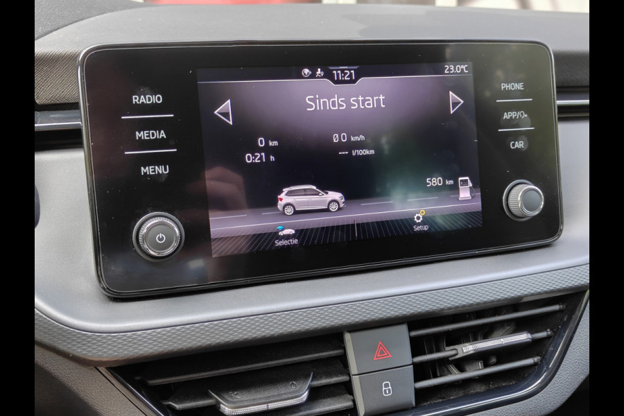 Škoda Kamiq 1.0 TSI Ambition / Trekhaak / Carplay / Cruise Control / DAB / 16'' /
