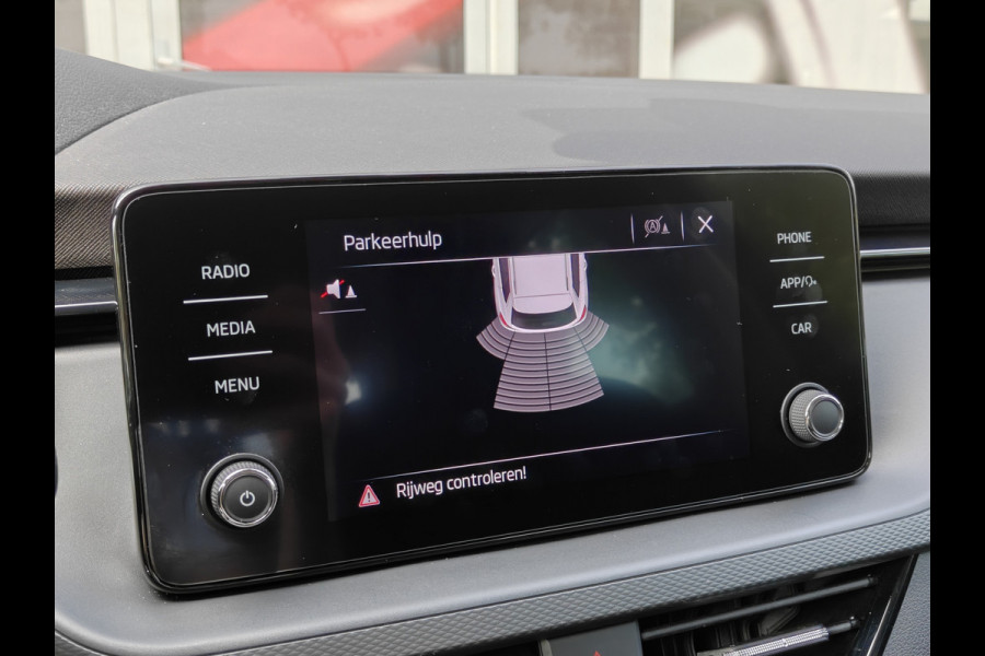 Škoda Kamiq 1.0 TSI Ambition / Trekhaak / Carplay / Cruise Control / DAB / 16'' /