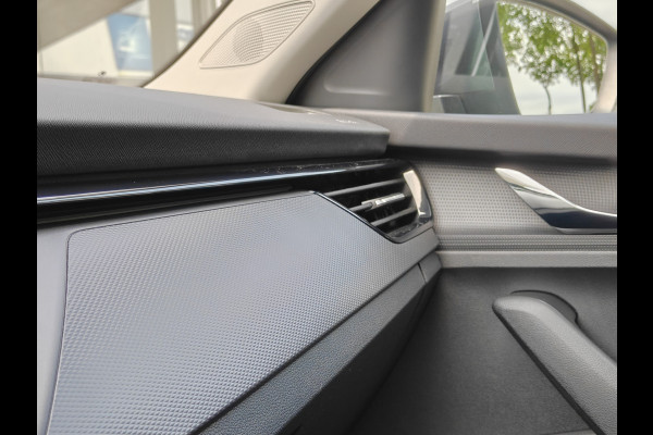 Škoda Kamiq 1.0 TSI Ambition / Trekhaak / Carplay / Cruise Control / DAB / 16'' /
